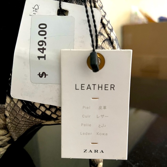 NWT Zara Women Leather Snakeskin Pointed Heeled Ankle Boot Slip On Size 39 (8.5) - Picture 3 of 5